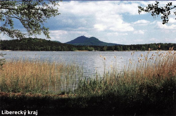 Máchovo Jezero a hrad Bezděz