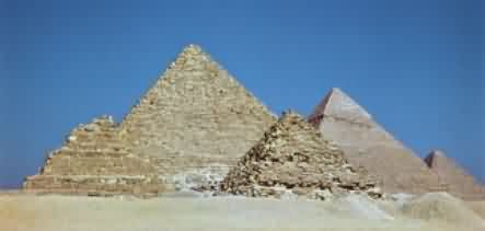 Pyramidov komplex u Gzy