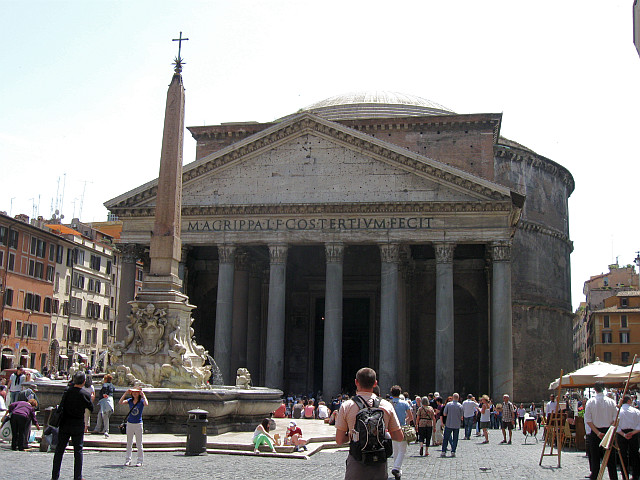 Pantheon - jednoduchá krása
