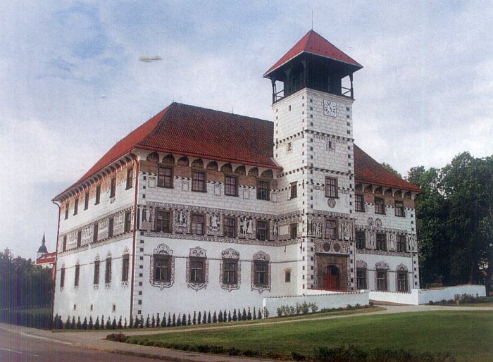 Stará Ves nad Ondřejnicí - zámek se sgrafitovou výzdobou