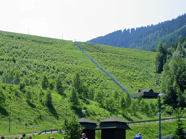 hráz dolní nádrže