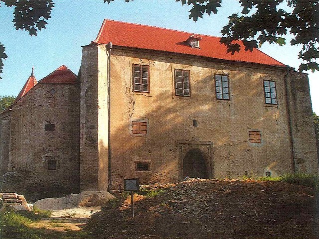 Gotická tvrz Cuknštejn