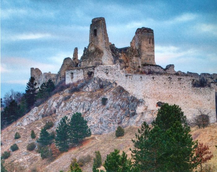 Výhľad na Čachtický hrad