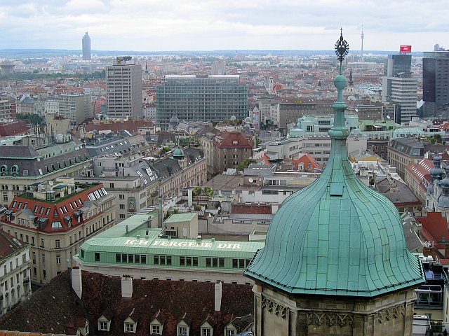 Vídeň z Chrámu sv. Štěpána