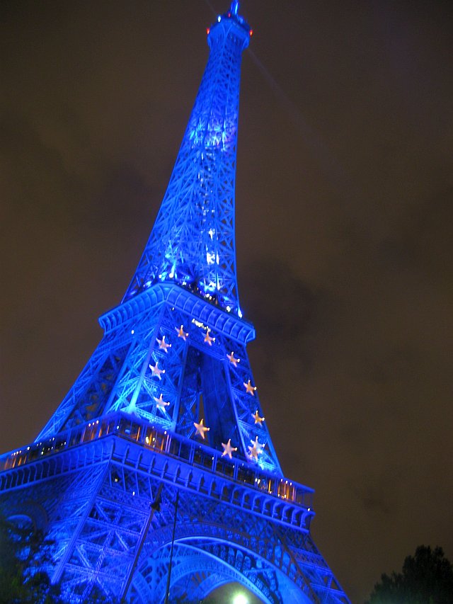 Noční pohled na eiffelovku